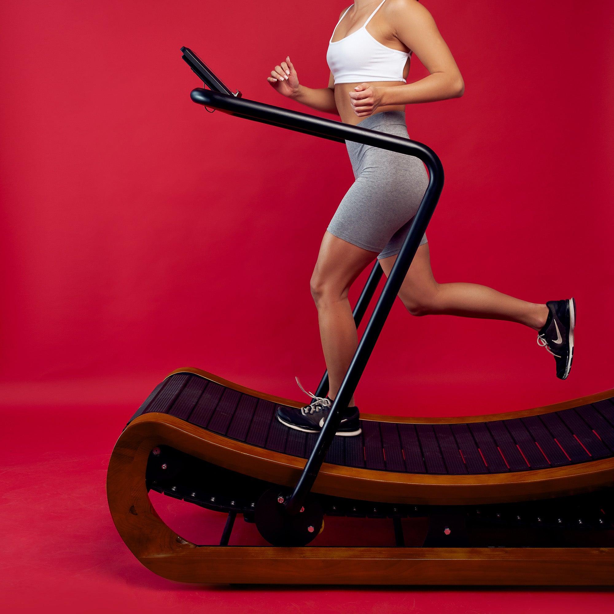 Curved Wooden Treadmill - Montreal Fitness